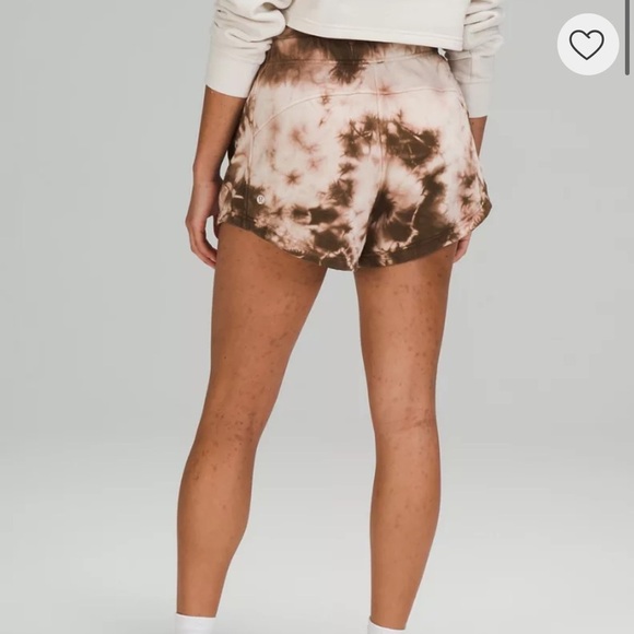 Lululemon Inner Glow High-Rise Short 3" on earth-dye 10 - Picture 3 of 8